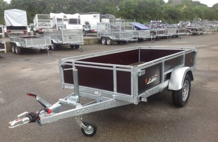 Remorque polyvalente renforcée en bois LIDER - 1 essieu freiné - PTAC : 750 Kg - 251 x 133 cm
